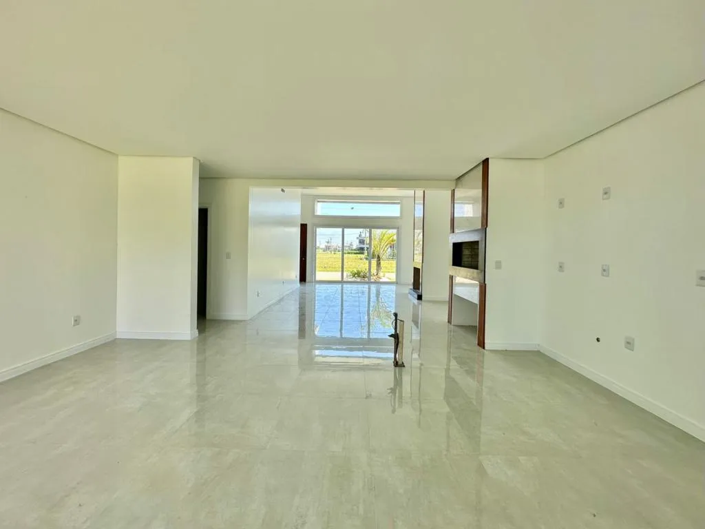 Imagem Casa em Condominio 3 Dormitórios - Bairro Arroio Teixeira