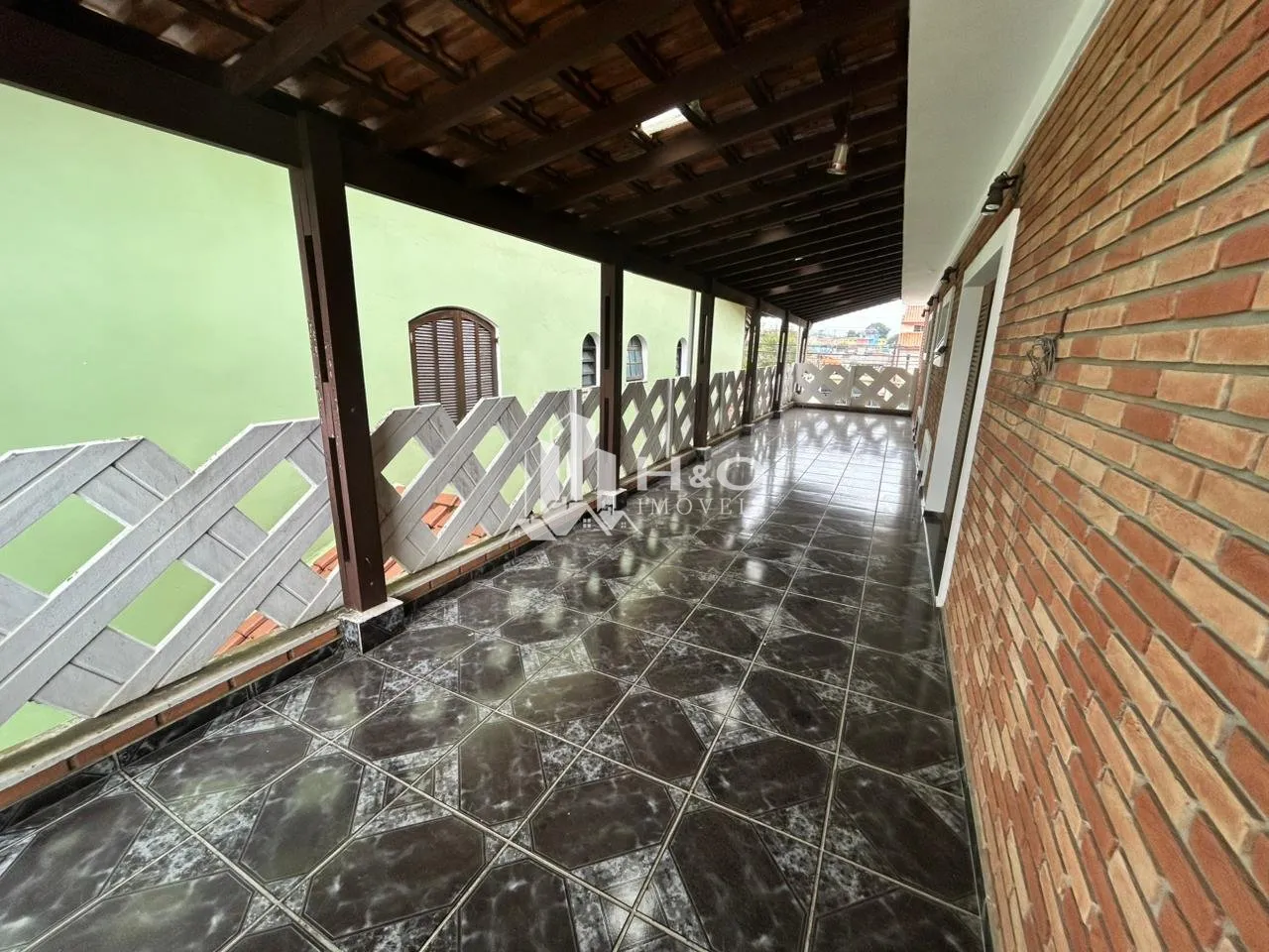 Imagem Sobrado Alto Padrão com 3 Dormitórios, 1 Suíte, 6 Vagas, Quintal Amplo e Espaço Multifuncional - Cidade Líder - R$ 1.500.000