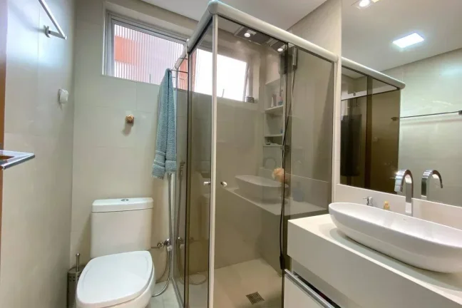 Imagem APARTAMENTO COM 03 QUARTOS, SUITE, 02 VAGAS DE GARAGEM E LAZER!!!!!