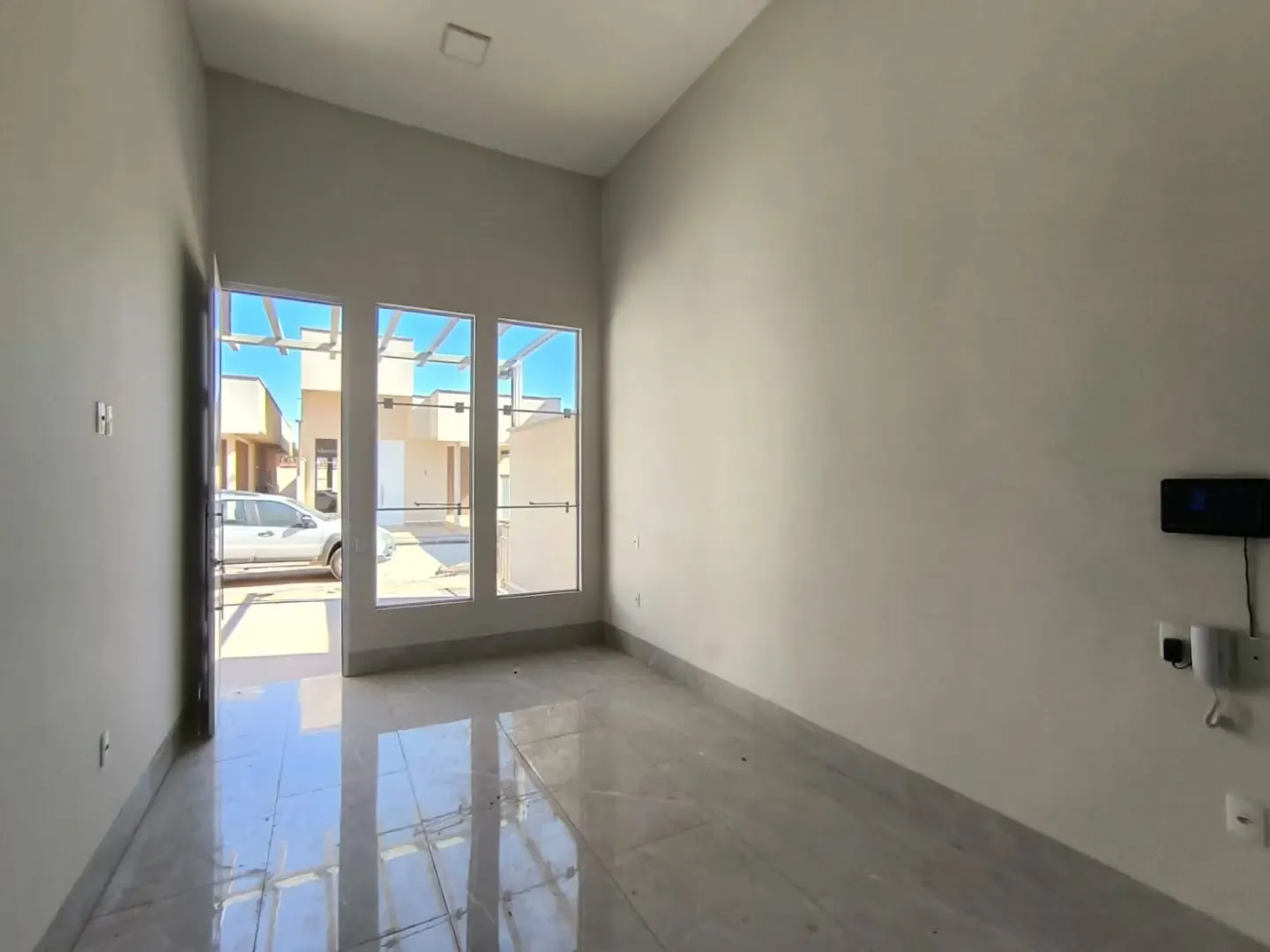 Imagem Casa 3/4 Sendo 2 Suites Em Condominio A 1km Do Terminal Vila Brasilia