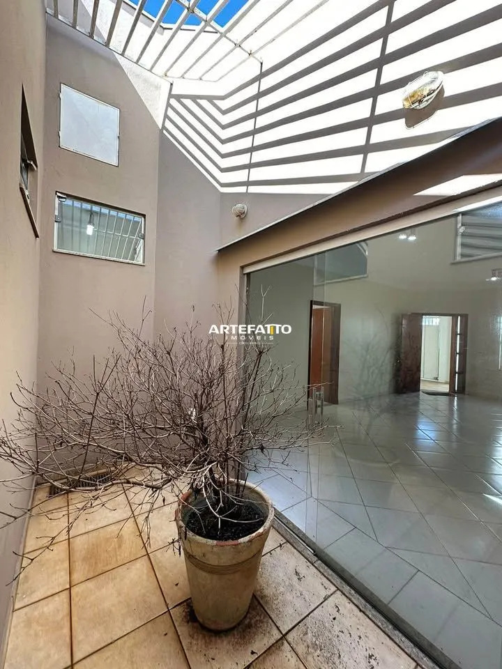 Imagem Casa com 3 dormitórios no bairro Colina do Espraiado