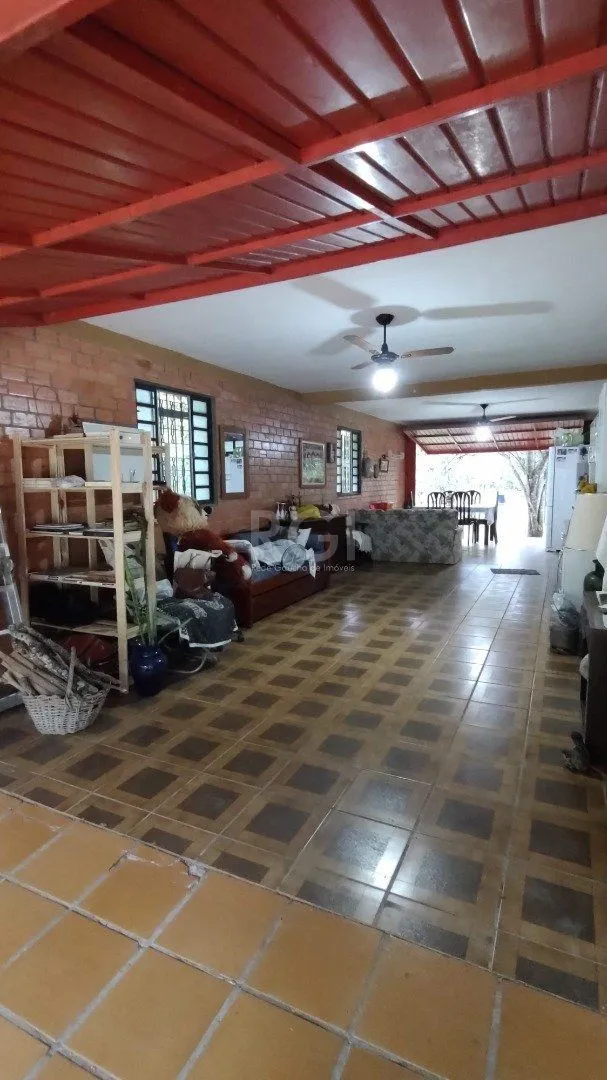 Imagem Sitio à venda no Lami, com 2 casas térreas, com 4 quartos cada uma
