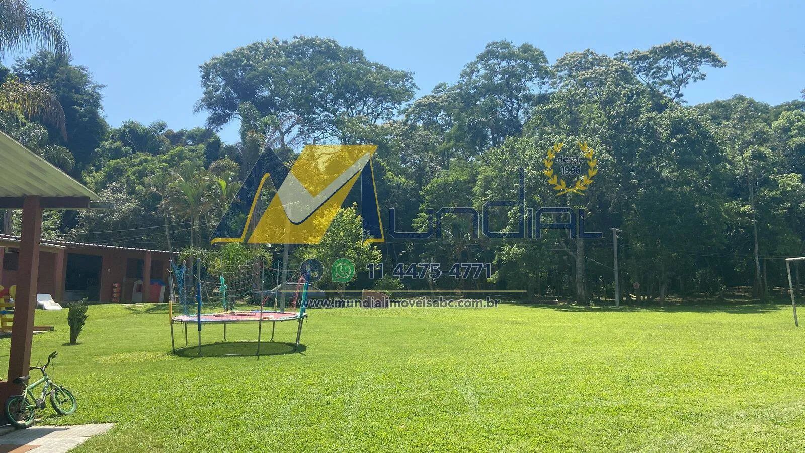 Imagem Oportunidade Estratégica: Terreno com Casa Ampla e Alto Potencial Comercial