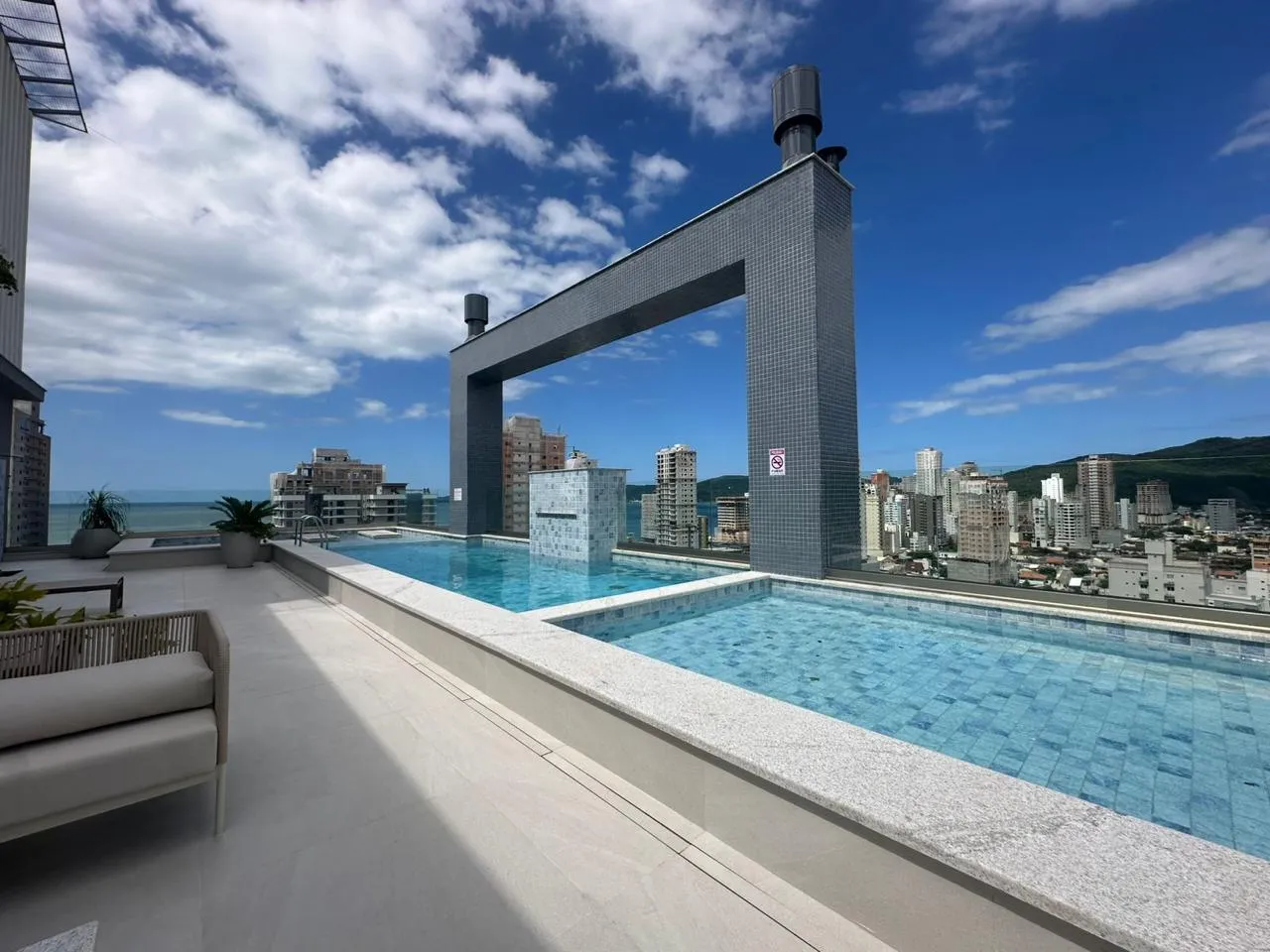 Imagem Apartamento com vista para o mar à venda com 88m2 por R$ 1.600.000,00