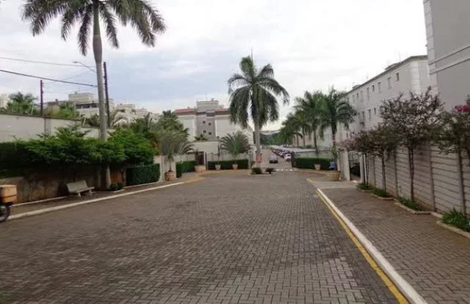 Imagem Apartamento em ótima localização sendo sala, cozinha com gabinete, 02 dormitórios, 01 banheiro c...