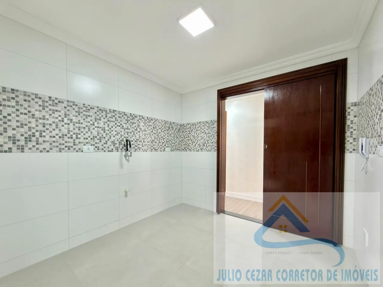 Imagem Apartamento para Venda em São José dos Pinhais, Três Marias, 3 dormitórios, 1 banheiro, 1 vaga