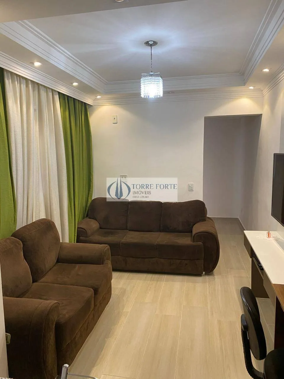 Foto do imóvel Apartamento Reformado com 2 Dormitórios, 1 Suíte e 1 Vaga em Santo André em Rua Madagascar