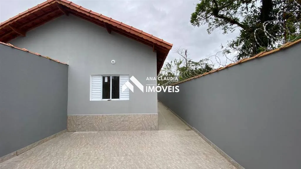 Foto do imóvel Casa nova com piscina na praia de Itanhaém, 400 metros da Av. marginal lado serra. em Rua Brigadeiro Faria Lima, 70 - BALNEARIO VERDE MAR, ITANHAEM - SP