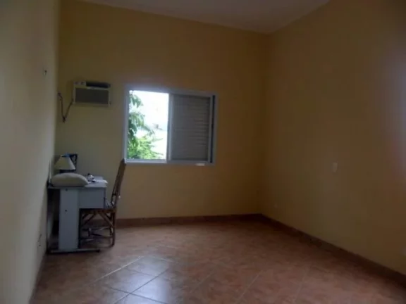 Imagem LINDISSIMO SOBRADO PERTINHO DA PRAIA