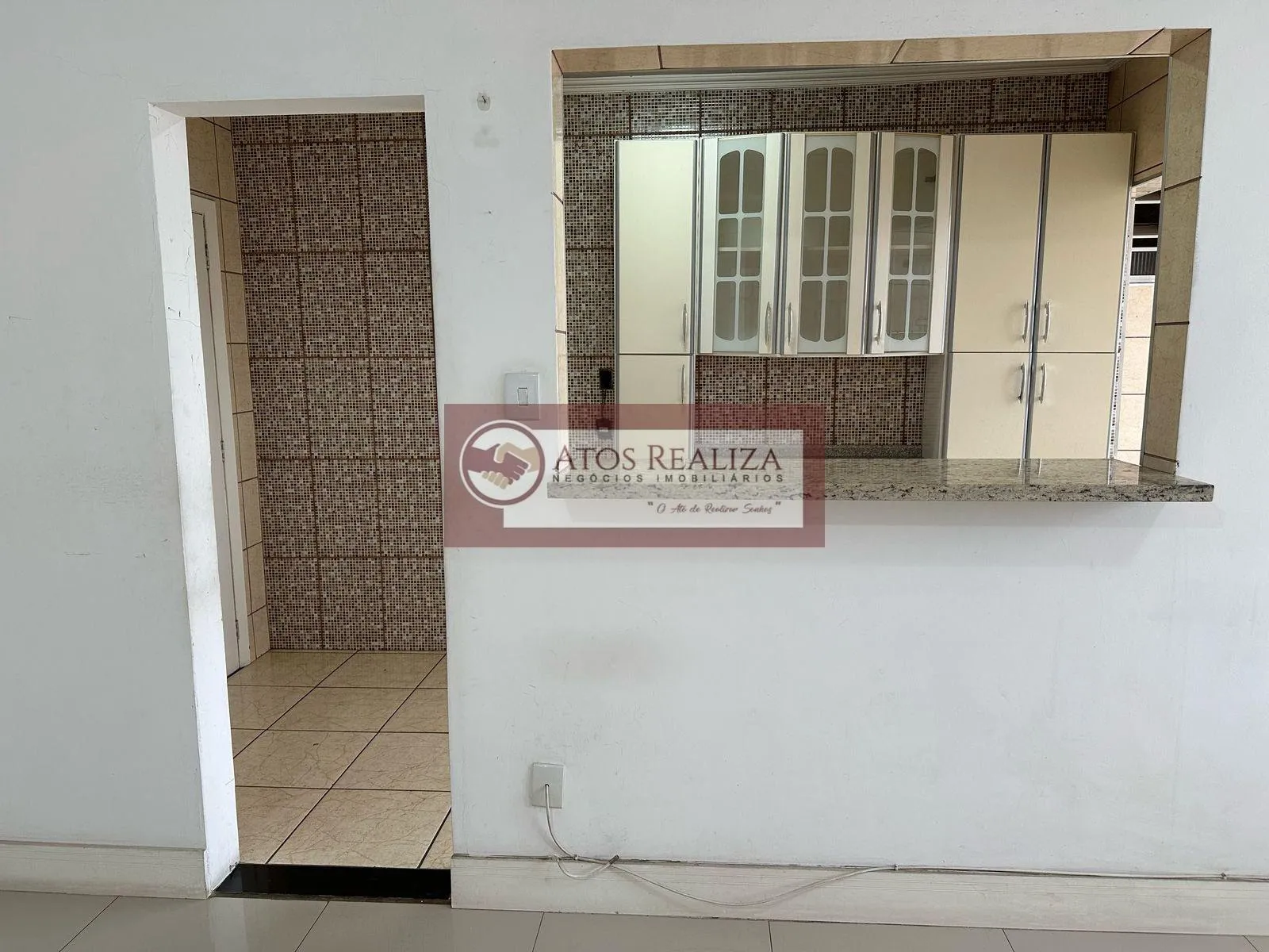 Imagem Chegou a sua Oportunidade de Morar em Santo Amaro. Alugo Apartamento de 95m2 na Av João Dias, Apartamento com 2 dormitórios bem espaçosos, dependências de empregada com Banheiro e Área de Serviço, Sala de jantar e estar em L, Piso Porcelanato, Cozinha Amp