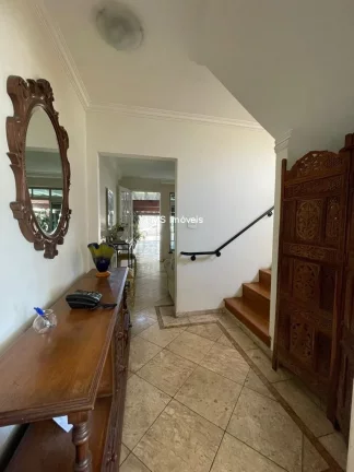 Imagem Imóvel de Luxo na Vila Mariana: Casa com 5 Quartos, 2 Suítes e 220m² em São Paulo-SP
