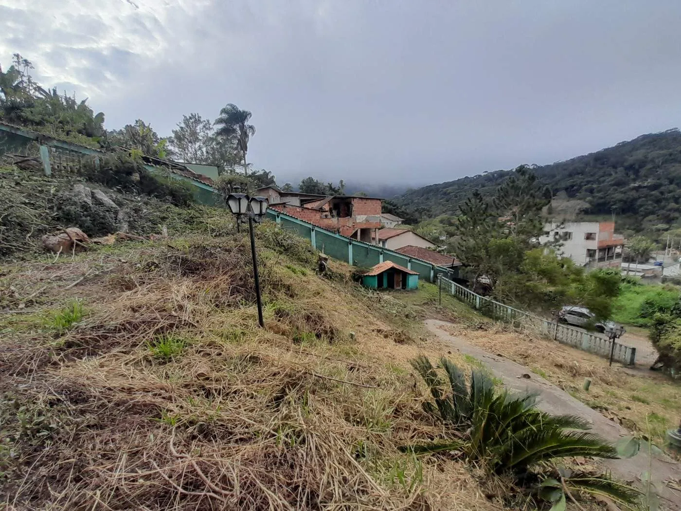 Imagem Terreno em Condomínio para Venda em Teresópolis / RJ no bairro Albuquerque
