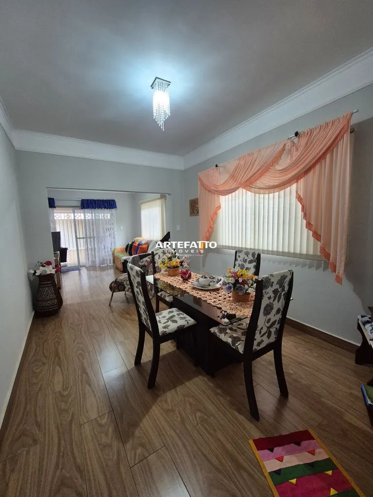 Imagem Casa à venda em Franca, Vila Aparecida, com 3 quartos, 190m2
