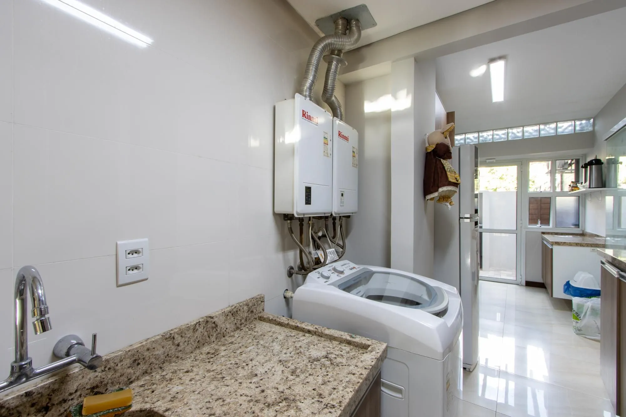 Imagem Casa 4 dormitórios com elevador