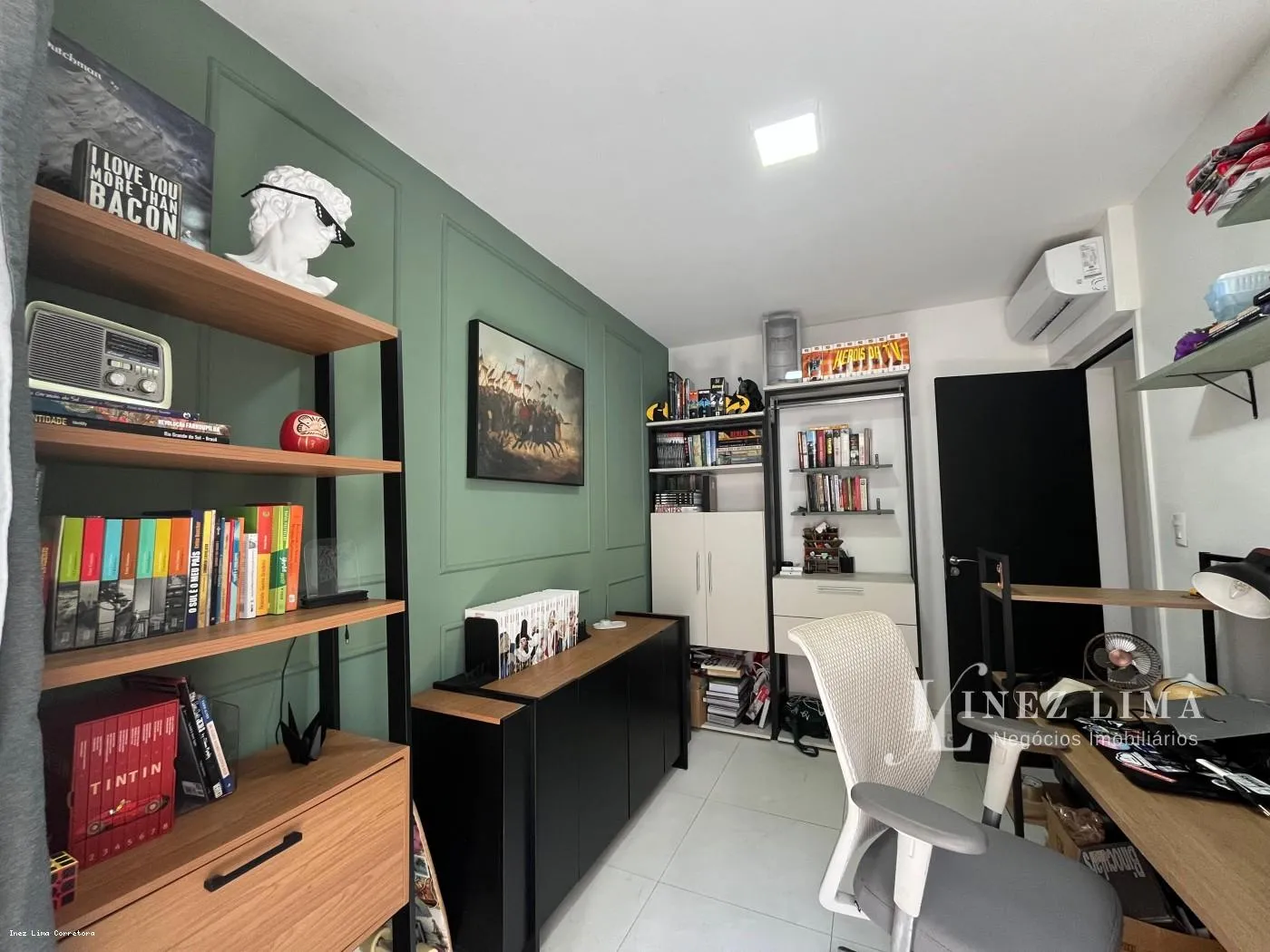 Foto do imóvel Apartamento para Venda, Meia Praia, 3 dormitórios, 1 suíte, 2 banheiros, 1 vaga