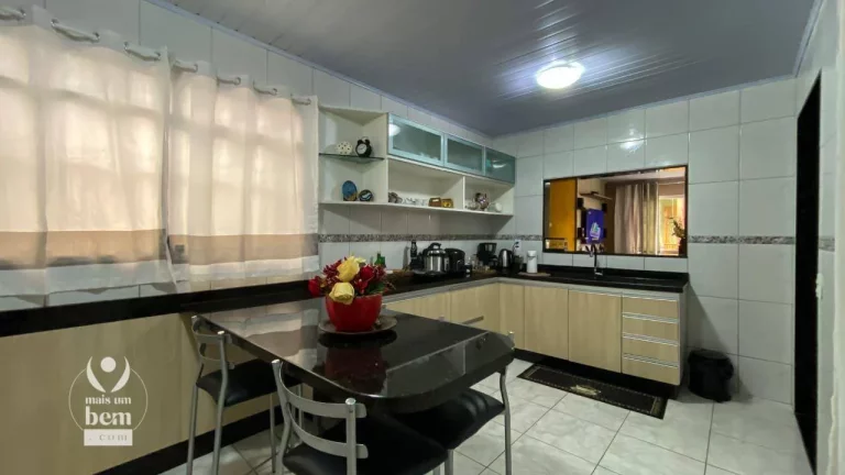 Imagem MEGA PROMOÇÃO! casa com 2 quartos e móveis planejados, área gourmet, 2 vagas de garagem à venda de R$350K por R$292.500 - Piraquara/PR