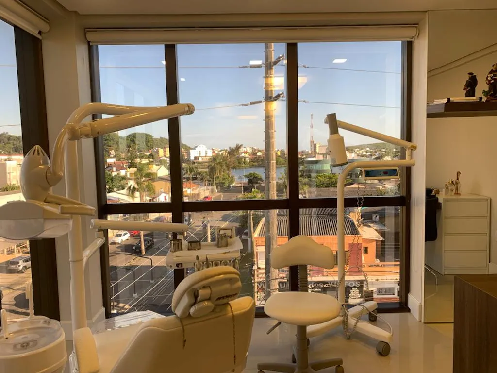 Imagem Sala comercial à venda em Torres, Centro, 49.06m2
