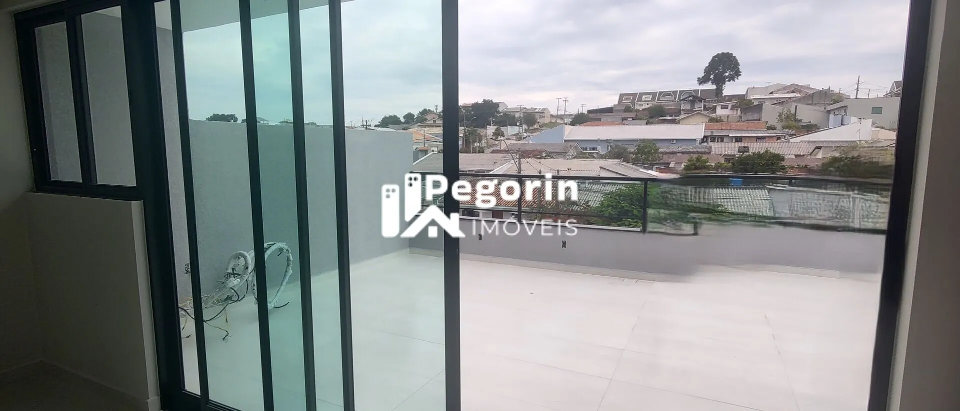 Imagem Sobrado Alto Padrão 4Quartos