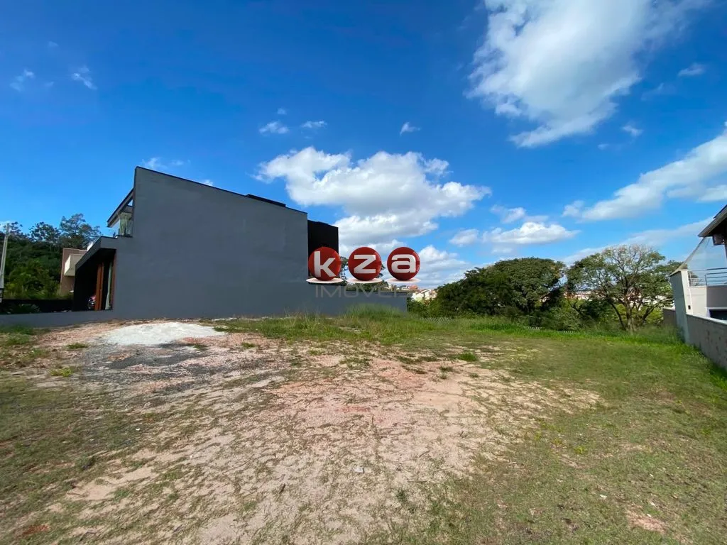 Imagem Terreno à Venda em Valinhos-SP Condomínio Bosque dos Cambarás 330m² de Área