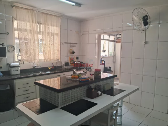 Imagem Belo apartamento em Santos de frente no bairro do Campo Grande com 3 dormitórios e com sacada por R$ 640.000,00.