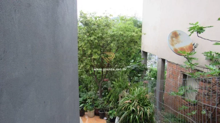 Imagem Casa para Venda em Concórdia, Industriários, 6 dormitórios, 4 banheiros