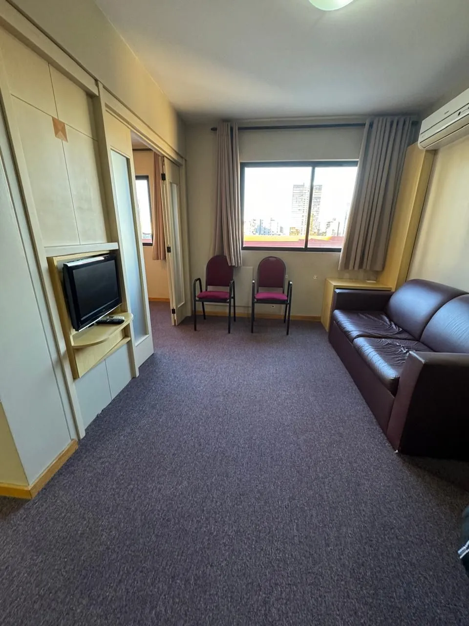 Imagem Apartamento à venda em Caxias do Sul, Centro, com 1 quarto, 36.8m2