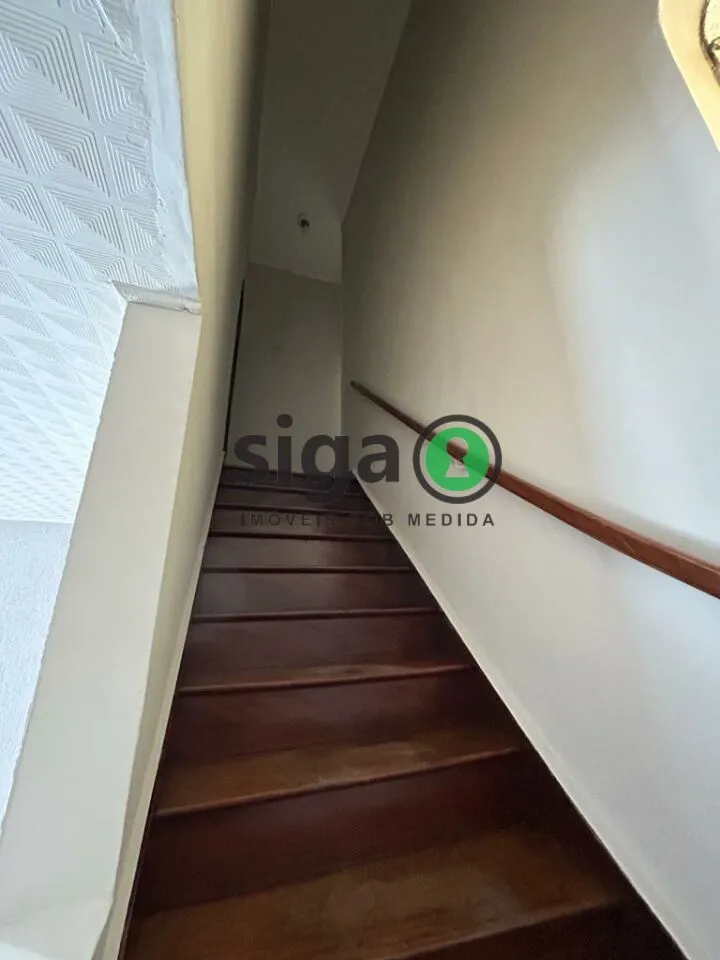 Imagem Casa Ampla com 260m², 6 quartos, 1 vaga - disponível para venda e locação!