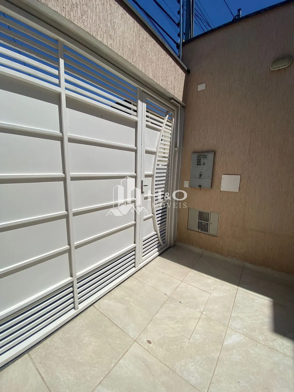 Imagem Sobrado à venda em Itaquera com excelente distribuição dos ambientes e ótimo padrão de conforto para toda a família.