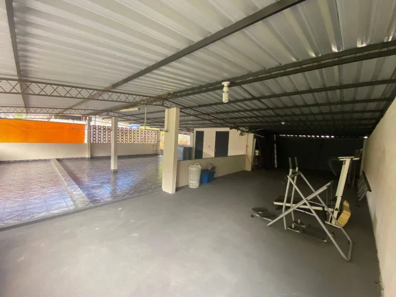 Imagem Vendo esta excelente casa.
Nova Friburgo:
Bairro: Cônego.
Valor: 690 mil.
Tel: 22 99906 5599.

• ...