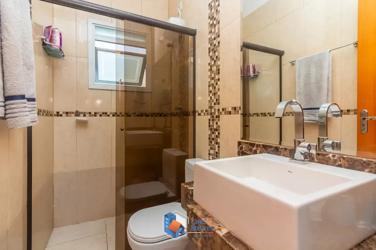 Imagem Sobrado para venda em Freguesia do Ó com 4 quartos, sendo 1 suíte, 301m²