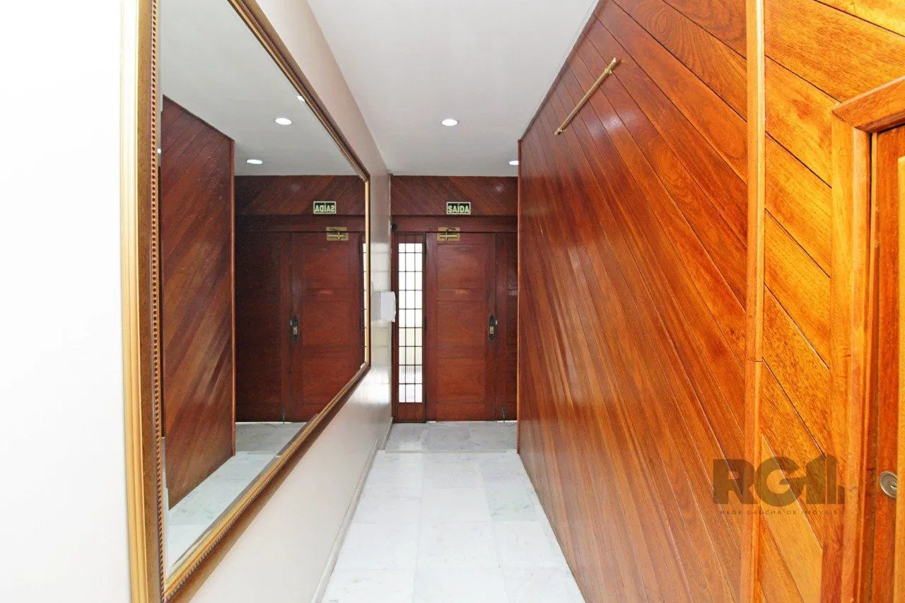 Imagem Venda Apartamento de três dormitórios, 01 vaga de garagem, com elevador