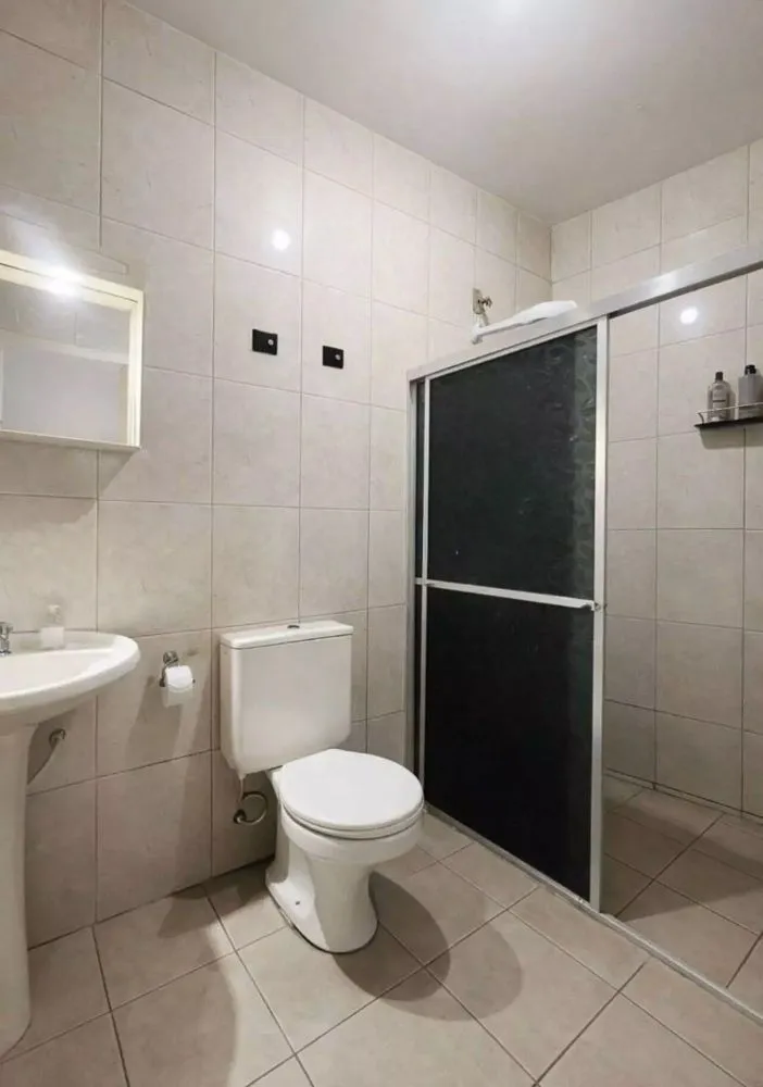 Imagem Casa com churrasqueira / Piscina
