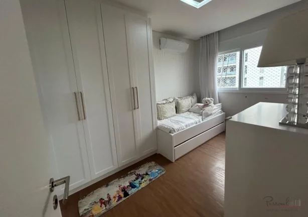 Imagem Apartamento localizado no coração do Centro de Florianópolis. Com fácil acesso a ponte Hercílio...