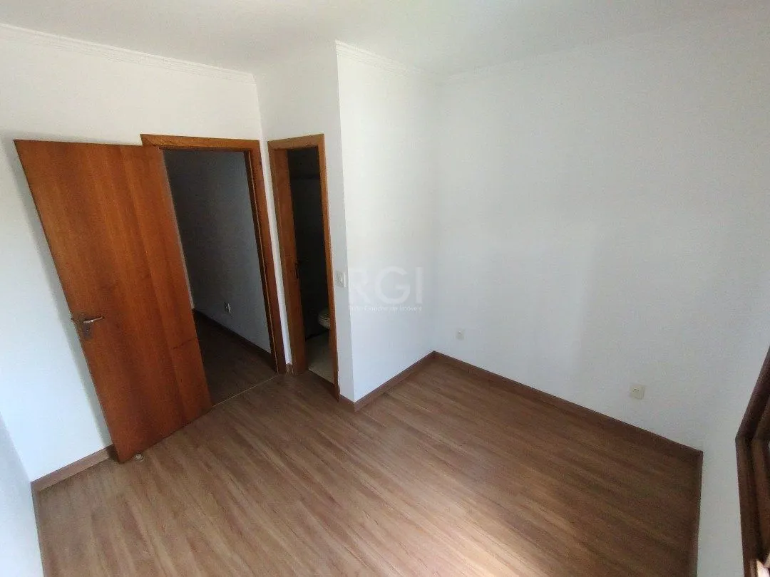 Imagem Casa para Venda - 84.2m², 3 dormitórios, sendo 3 suites, 1 vaga - Hípica