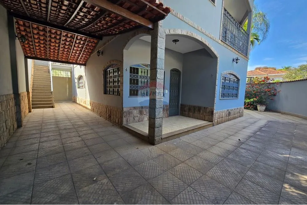 Imagem Casa com 4 quartos Para aluguel em Campo Grande