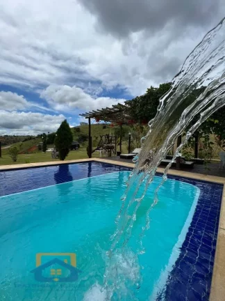 Imagem Chácara / Casa alto padrão em condomínio fechado em Iapu - Condomínio Cantos da Mata
