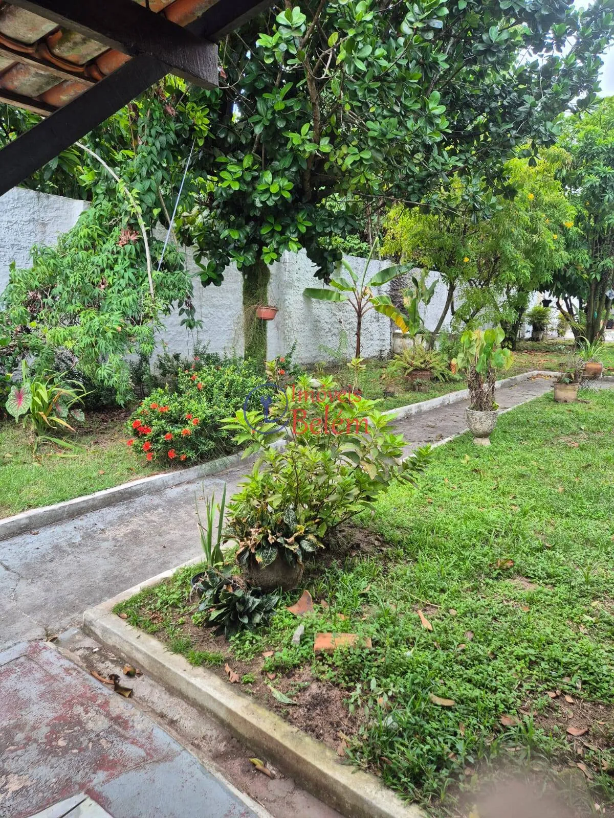 Imagem CASA DE ALTO PADRÃO À VENDA EM ICOARACI - 5 SUÍTES, PISCINA, ENERGIA SOLAR