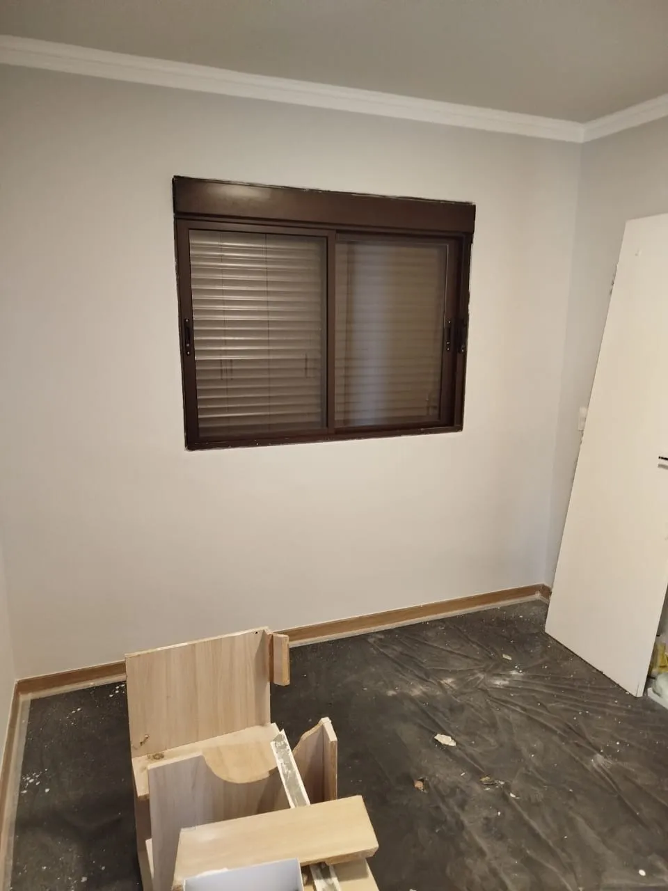 Imagem Apartamento em andar alto - Residencial Paris estuda permuta por lote