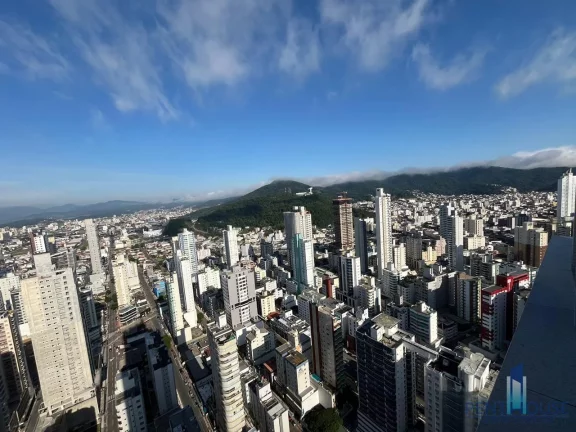 Imagem Apartamento Quadra Mar para Venda em Balneário Camboriú, CENTRO, 4 dormitórios, 4 suítes, 5 banheiros, 3 vagas