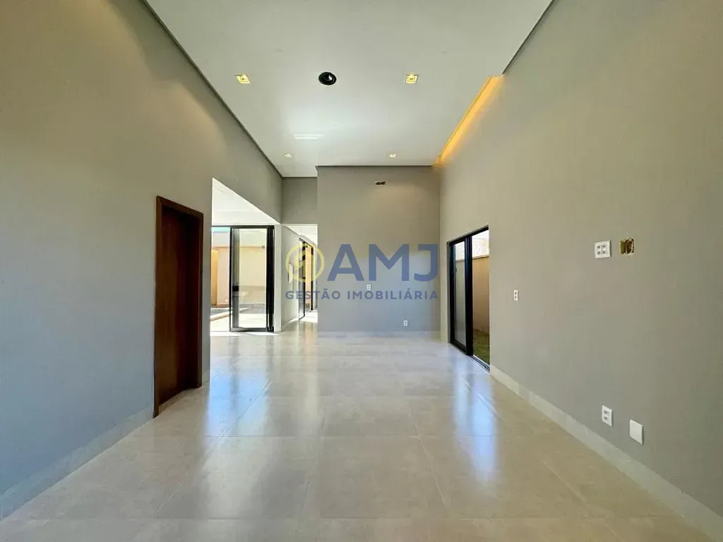 Imagem Casa em condomínio à Venda, Jardins Barcelona, Senador Canedo, GO