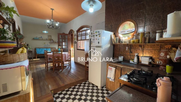 Imagem Casa a venda em Igarapé MG / Centro