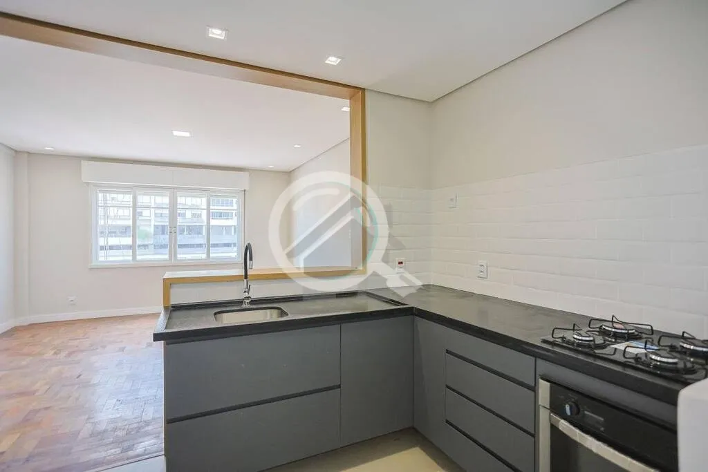 Imagem Apartamento a venda com 2 quartos no bairro Moinhos/Floresta. Desfrute de um ambiente renovado na Av...