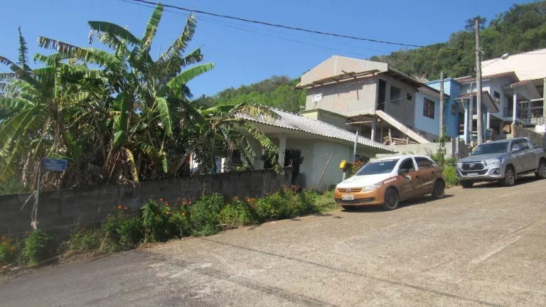 Imagem Casa para Venda em Concórdia, Sintrial, 3 dormitórios, 1 banheiro