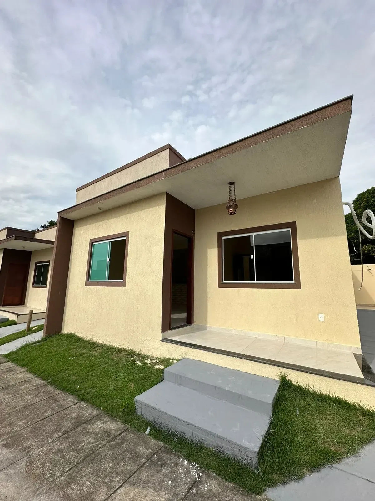 Foto do imóvel Casa de Condomínio com 2 Quartos à Venda, 85 m² em Aterrado (Bacaxá) - Saquarema