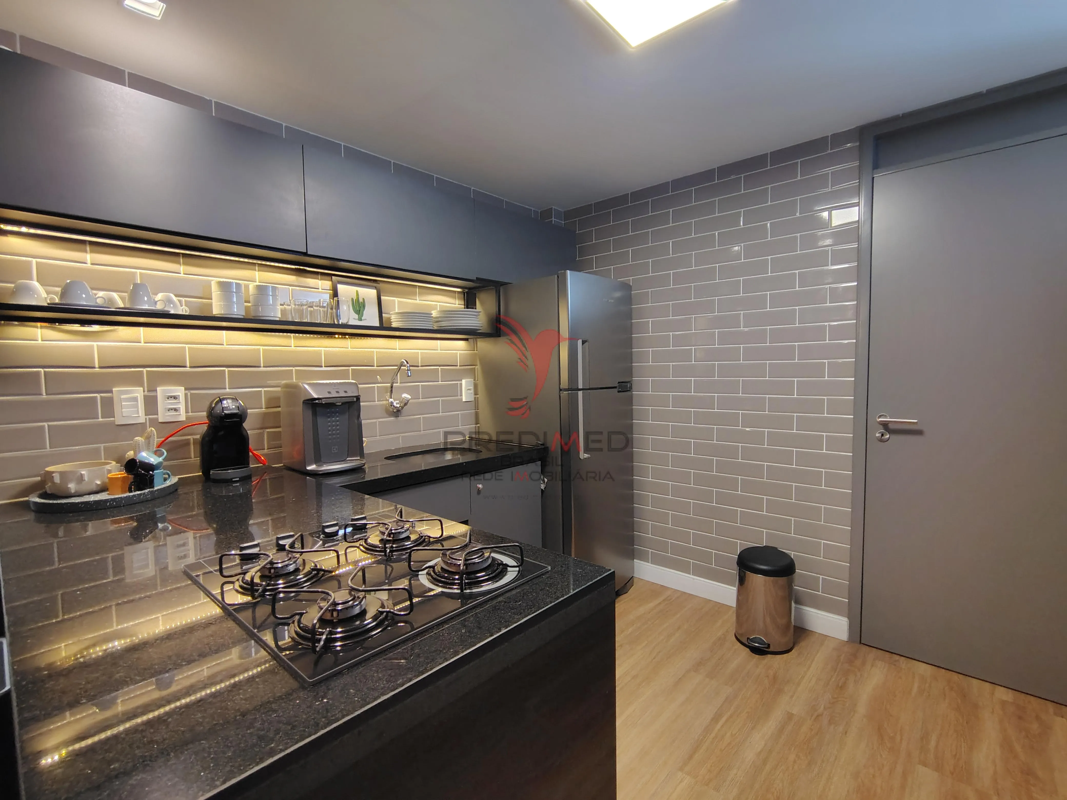 Imagem Apartamento com 02 quartos Mobiliado à venda no Bairro de Cabo Branco. João Pessoa