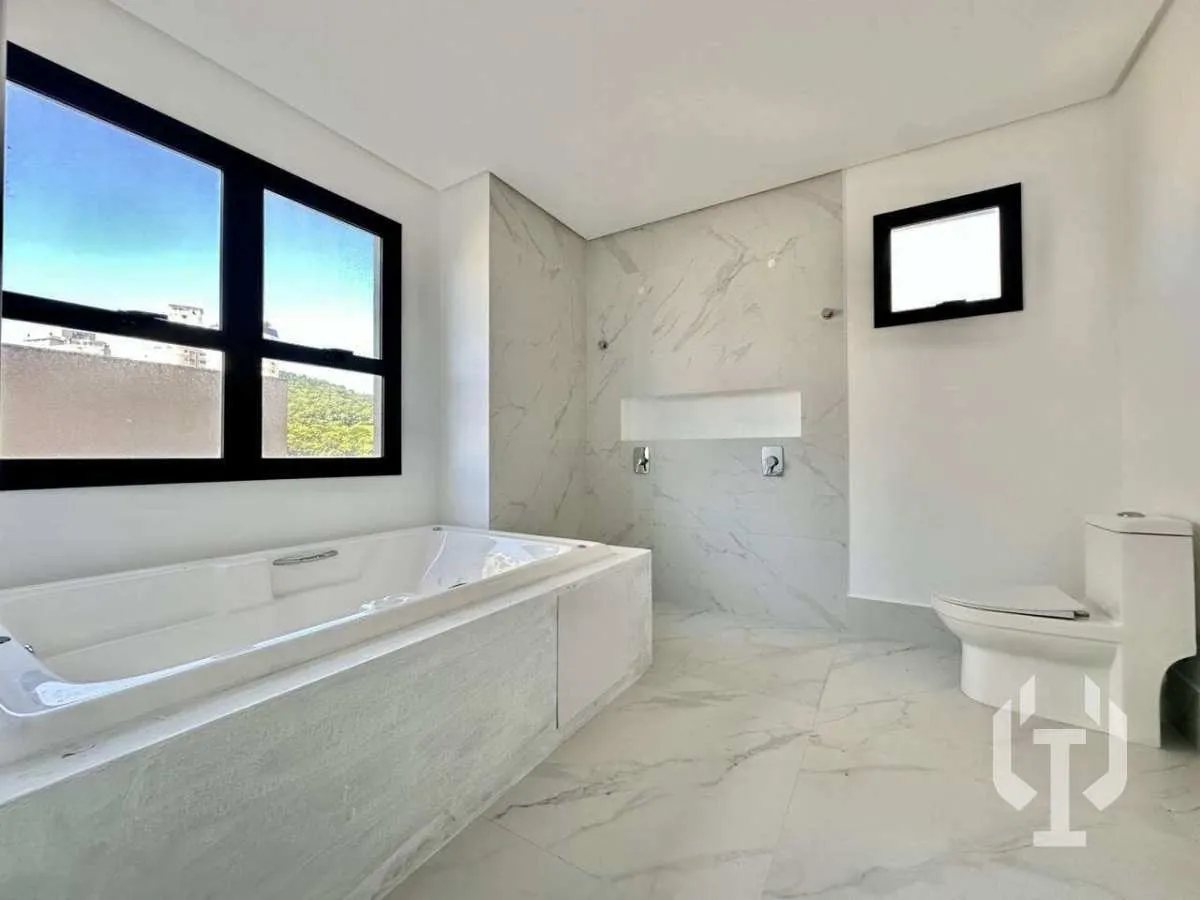 Imagem ST. CLAIR RESIDENCE - APARTAMENTO DIFERENCIADO COM 458m2 PRIVATIVOS E PISCINA EXCLUSIVA