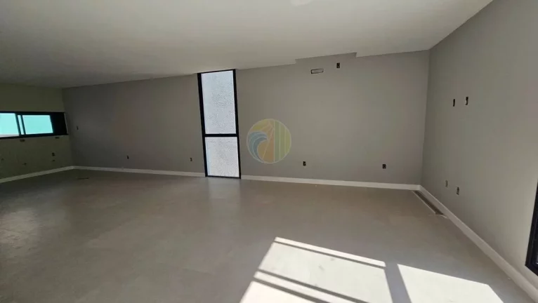 Imagem Casa Triplex Ariribá