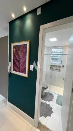 Imagem Apartamento todo reformado, com 2 quartos à venda no bairro Macuco em Santos