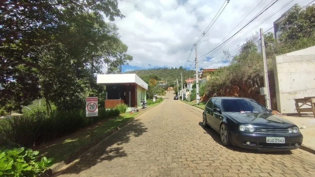 Imagem Terreno em Condomínio para Venda em Teresópolis / RJ no bairro Albuquerque
