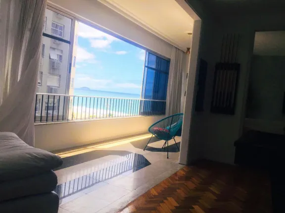 Imagem Apartamento com 4 Quartos à Venda, 245 m² em Copacabana - Rio de Janeiro